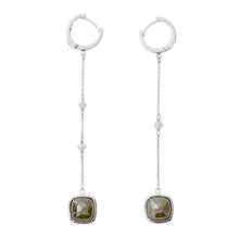 画像をギャラリービューアに読み込む, ADAMAS Pierced Earrings Gray Natural Diamond
